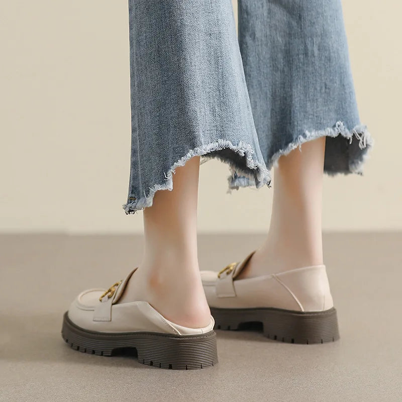 Automne Femmes Plateforme Mocassins Cuir Chaussures Décontractées Slip-on Flats 4 cm Hauteur de Talon Décoration Métallique Épaisse Semelle Épaisse Chaussures Femmes