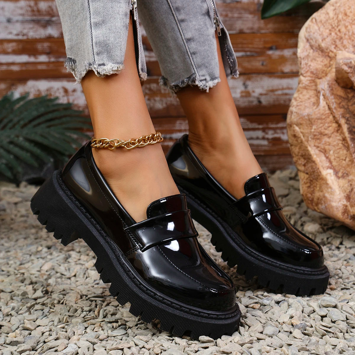 Chaussures à plateforme pour femmes, mocassins unis, style preppy, en cuir verni, mode, semelle douce, slip-on, ballerines grande taille