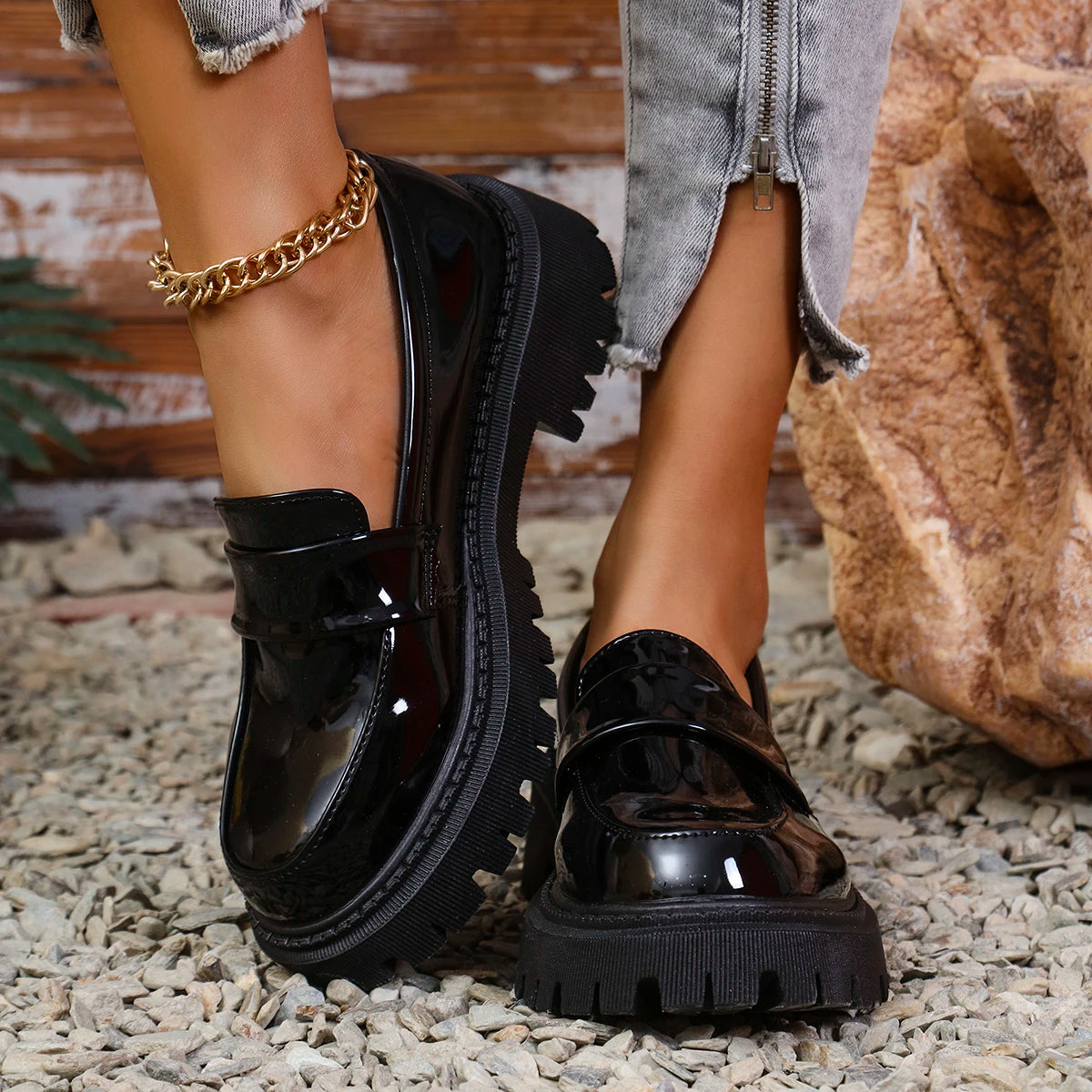 Chaussures à plateforme pour femmes, mocassins unis, style preppy, en cuir verni, mode, semelle douce, slip-on, ballerines grande taille